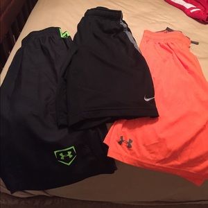Men's Nike and Under Armour shirts small